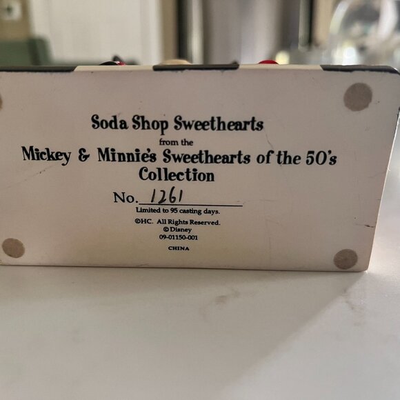 Disney Mickey & Minnie Sweethearts of the 50s Collection - Soda Shop - Picture 4 of 4